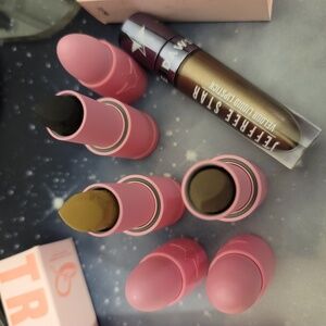 Jeffree star halloween bundle 4 lippies